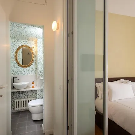 Casavignoni Luxury Apartment Near To Spanish Step